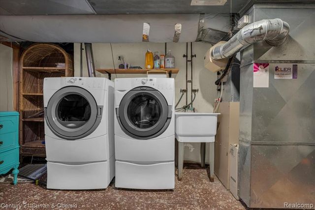 42154 Farragut Court, Northville, MI 48167