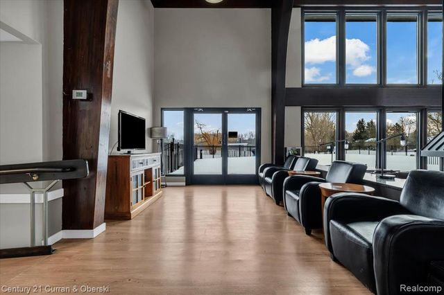 42154 Farragut Court, Northville, MI 48167