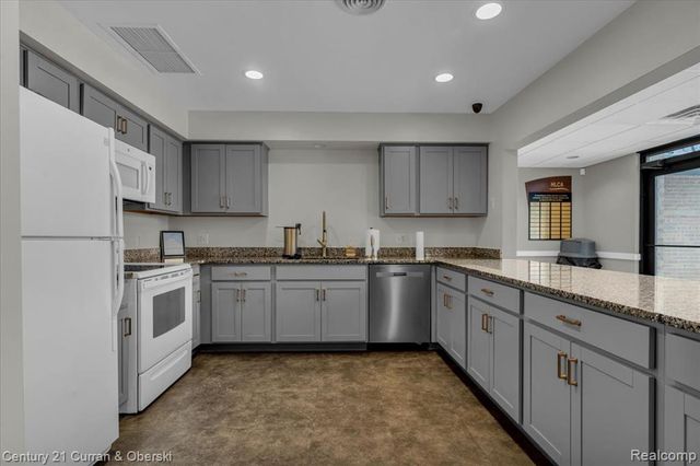 42154 Farragut Court, Northville, MI 48167