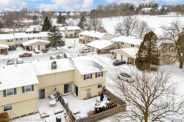 42154 Farragut Court, Northville, MI 48167