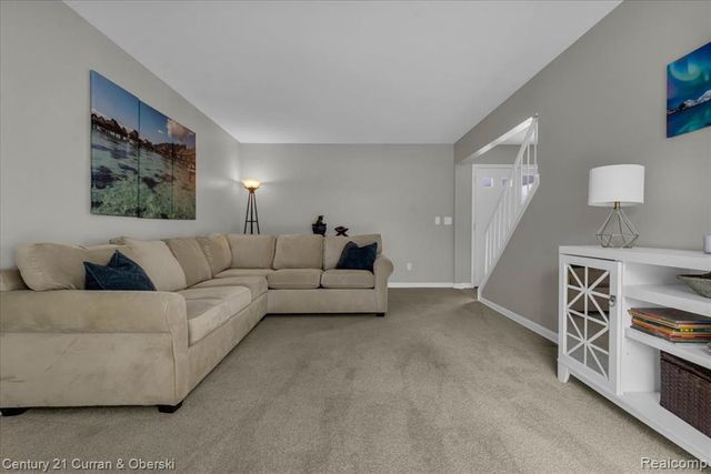 42154 Farragut Court, Northville, MI 48167