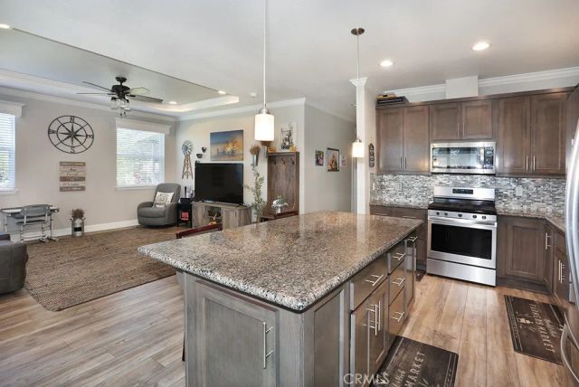 4 Buena Vista, Tustin, CA 92680