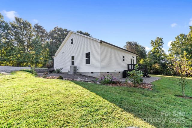 119 Con Lee Drive, Olin, NC 28660