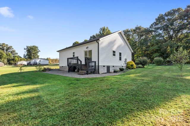 119 Con Lee Drive, Olin, NC 28660