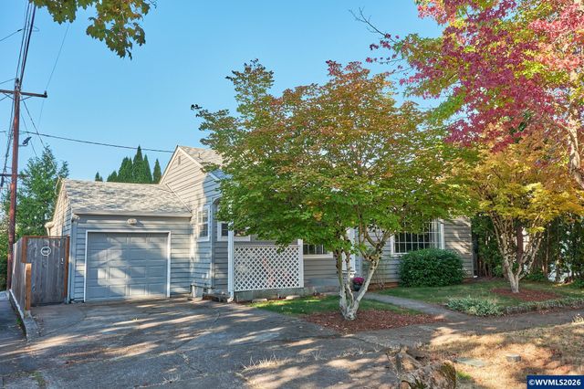 145 Leffelle St S, Salem, OR 97302