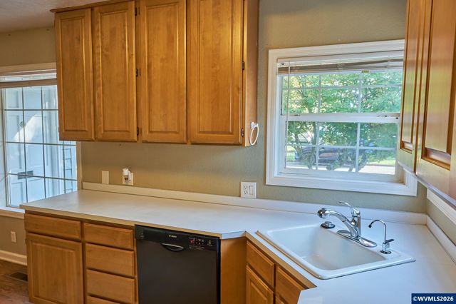 145 Leffelle St S, Salem, OR 97302
