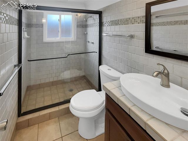 3706 N Chestnut Street, Colorado Springs, CO 80907