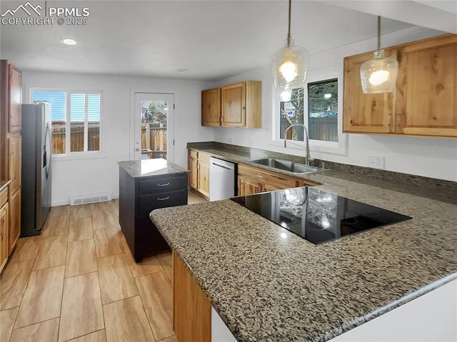 3706 N Chestnut Street, Colorado Springs, CO 80907