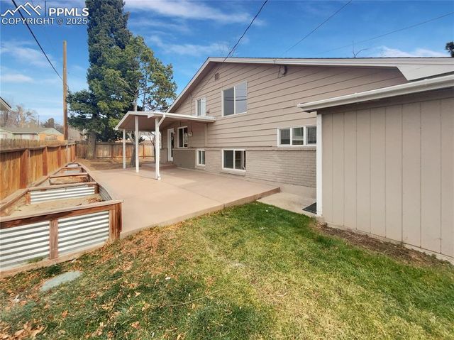 3706 N Chestnut Street, Colorado Springs, CO 80907