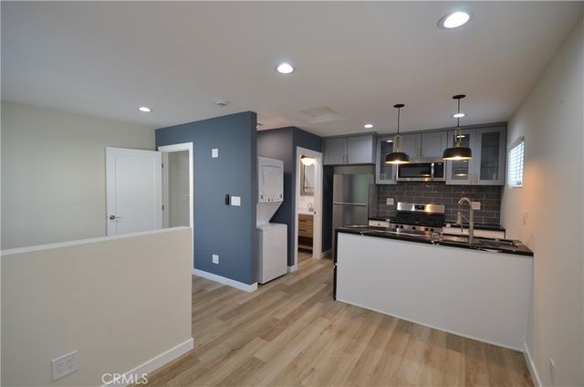 6406 Densmore Avenue, Lake Balboa, CA 91406