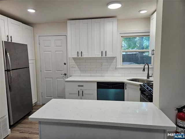 281 Marion Avenue, Cliffside Park, NJ 07010