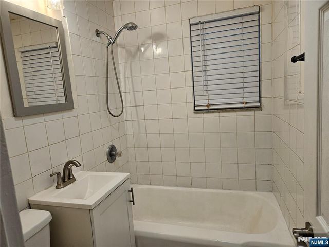 281 Marion Avenue, Cliffside Park, NJ 07010