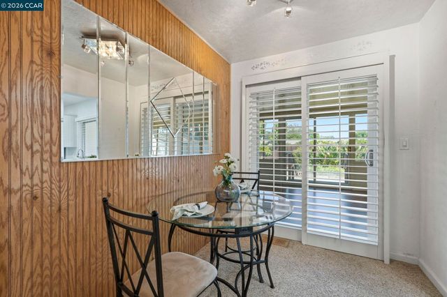2912 Knoll Dr, Concord, CA 94520