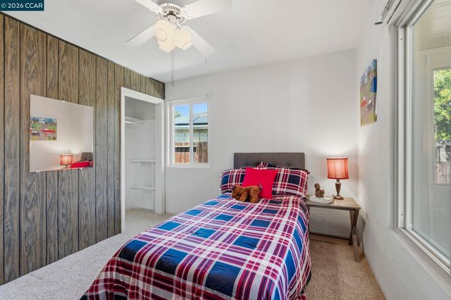 2912 Knoll Dr, Concord, CA 94520