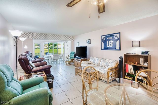 6102 Augusta DR 115, Fort Myers, FL 33907