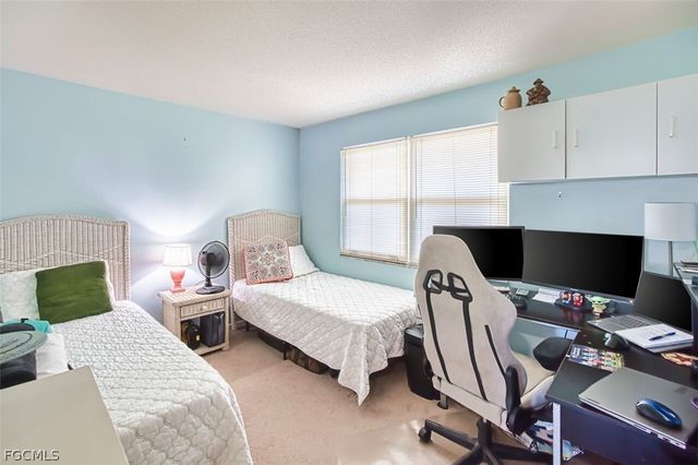 6102 Augusta DR 115, Fort Myers, FL 33907