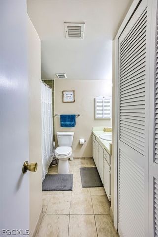 6102 Augusta DR 115, Fort Myers, FL 33907