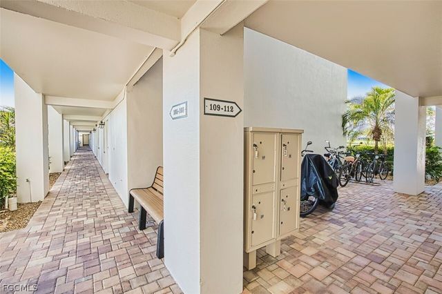 6102 Augusta DR 115, Fort Myers, FL 33907