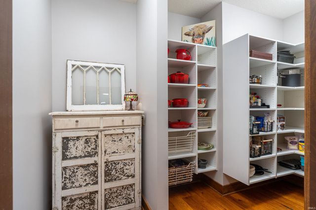 12502 Kress Road, Roanoke, IN 46783