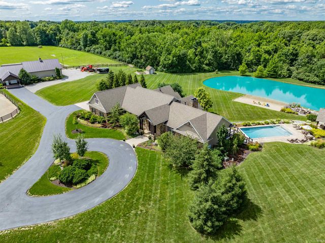 12502 Kress Road, Roanoke, IN 46783