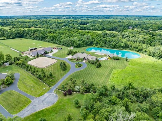 12502 Kress Road, Roanoke, IN 46783