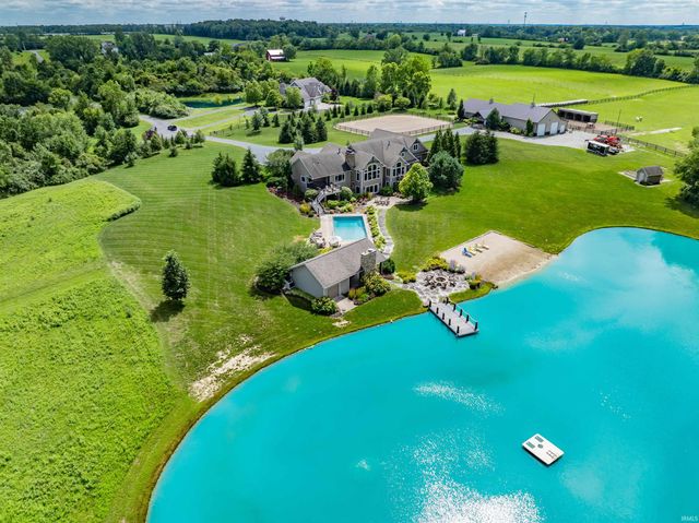 12502 Kress Road, Roanoke, IN 46783