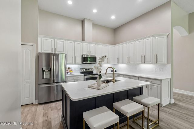 5991 WAKULLA SPRINGS Road, Jacksonville, FL 32258