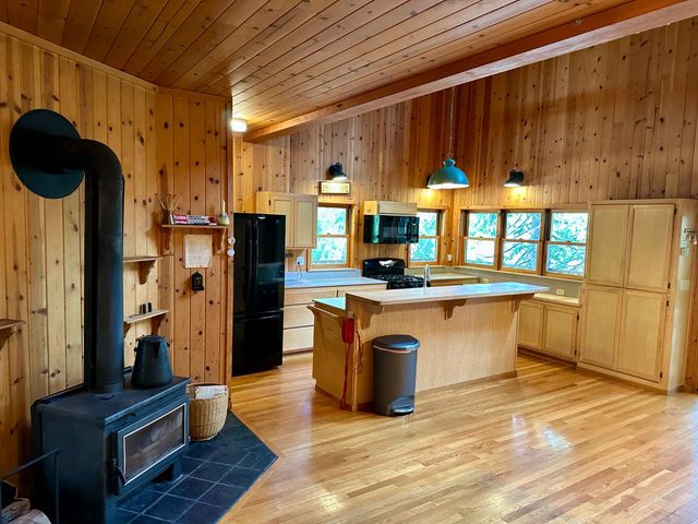 2723 Navajo Dr, Arnold, CA 95223