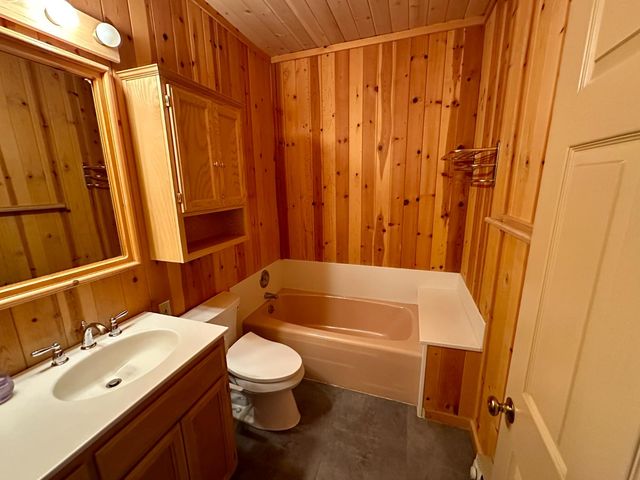 2723 Navajo Dr, Arnold, CA 95223