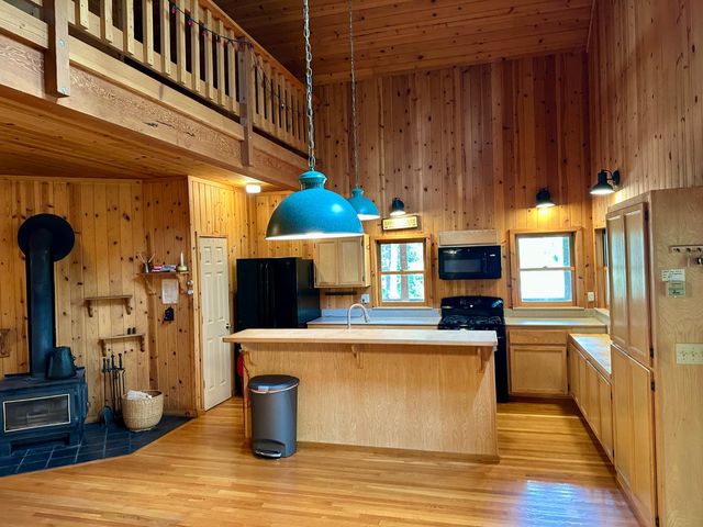 2723 Navajo Dr, Arnold, CA 95223