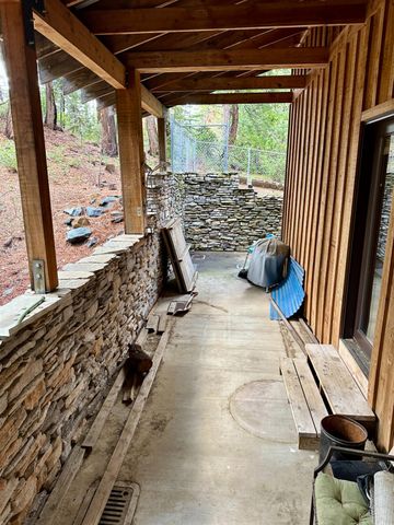 2723 Navajo Dr, Arnold, CA 95223