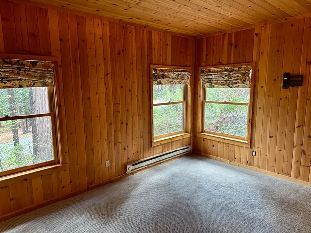 2723 Navajo Dr, Arnold, CA 95223