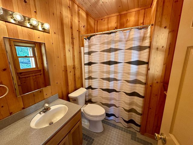 2723 Navajo Dr, Arnold, CA 95223