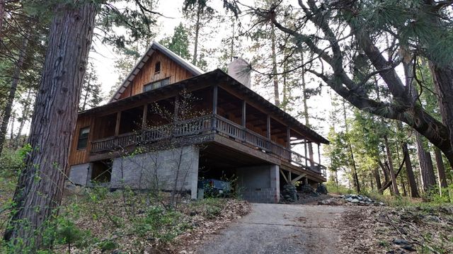 2723 Navajo Dr, Arnold, CA 95223