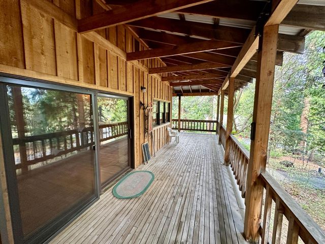 2723 Navajo Dr, Arnold, CA 95223