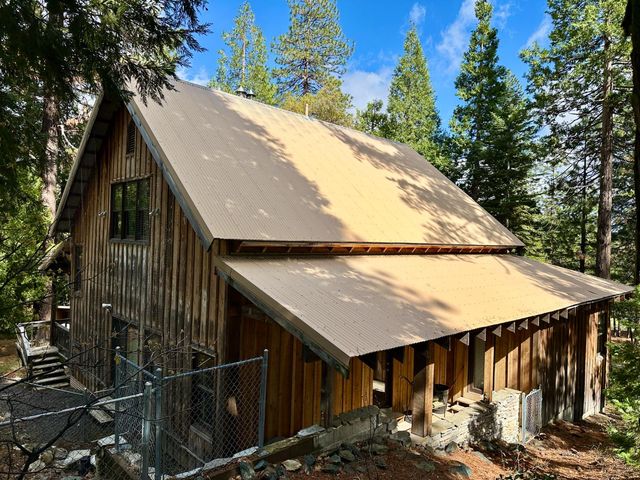 2723 Navajo Dr, Arnold, CA 95223