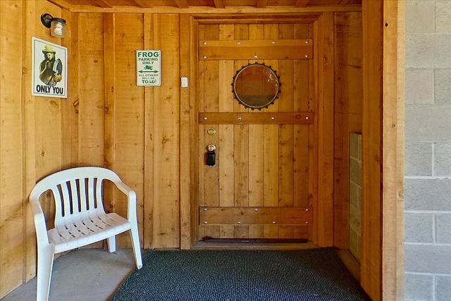 2723 Navajo Dr, Arnold, CA 95223