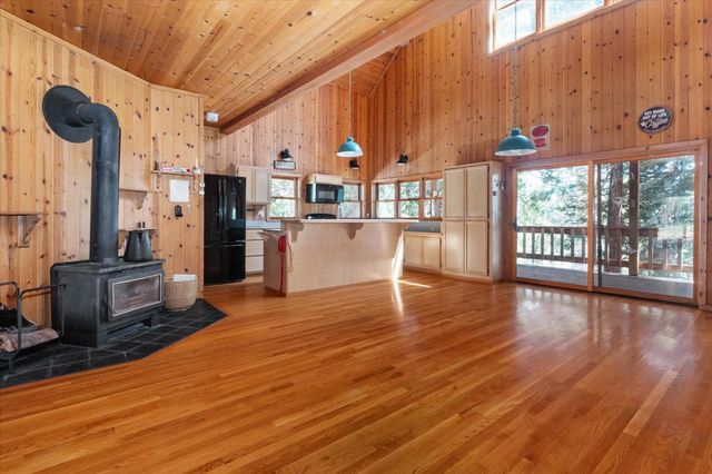 2723 Navajo Dr, Arnold, CA 95223