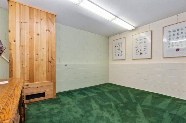 2723 Navajo Dr, Arnold, CA 95223