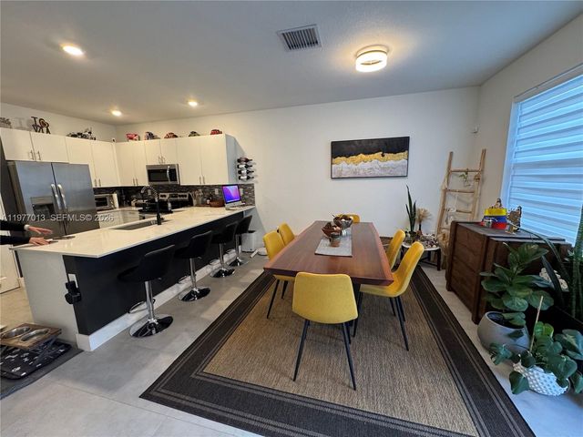 2604 SE 19th Street, Homestead, FL 33035