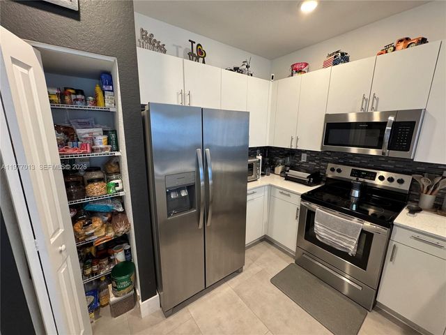 2604 SE 19th Street, Homestead, FL 33035