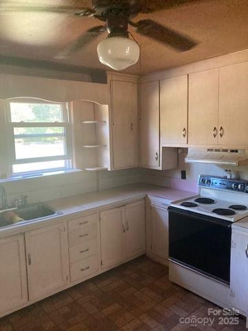 6700 Sisk-Carter Road, Rockwell, NC 28138