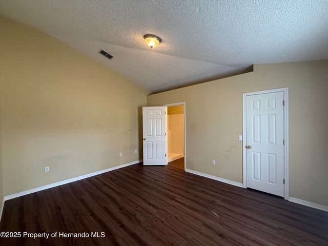 2156 Deltona Boulevard, Spring Hill, FL 34606