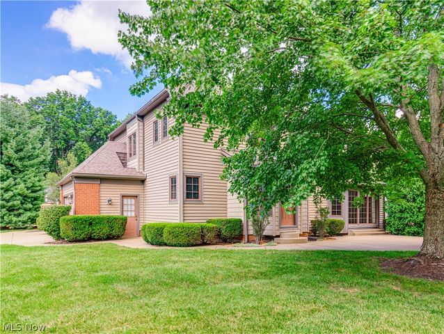4350 Bramble Drive, Copley, OH 44321
