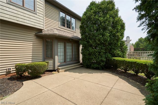4350 Bramble Drive, Copley, OH 44321