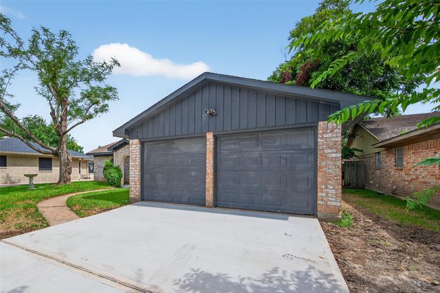 7635 Dawnridge Drive, Houston, TX 77071