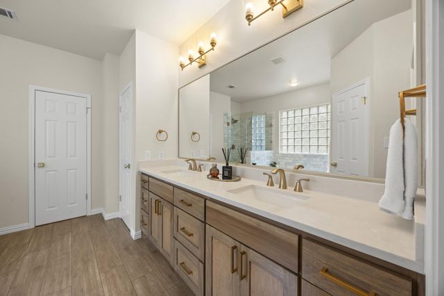 430 Champions DR, Georgetown, TX 78628