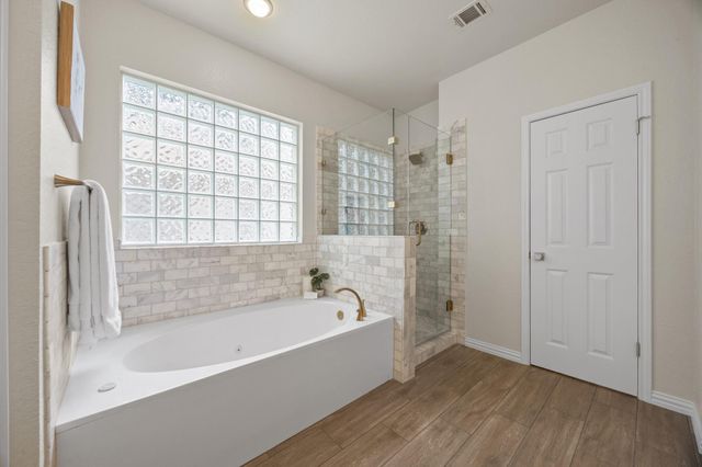 430 Champions DR, Georgetown, TX 78628