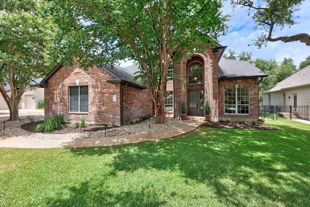 430 Champions DR, Georgetown, TX 78628