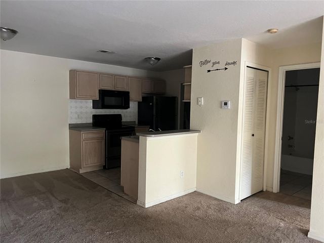 8915 LATREC AVE 2203, Orlando, FL 32819